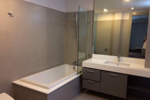 Casa de 5 dormitorios en Bangkok, Tailandia № 143680 - foto 5
