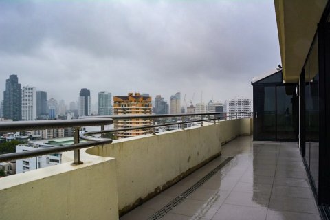 Condominio de 5 dormitorios en Bangkok, Tailandia № 66327 - foto 2