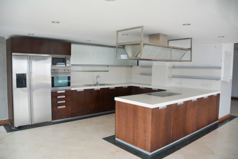 Condominio de 5 dormitorios en Bangkok, Tailandia № 66327 - foto 7