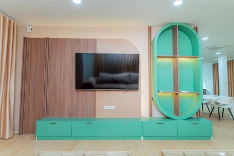 Casa de 4 dormitorios en Pattaya, Tailandia № 173004 - foto 4