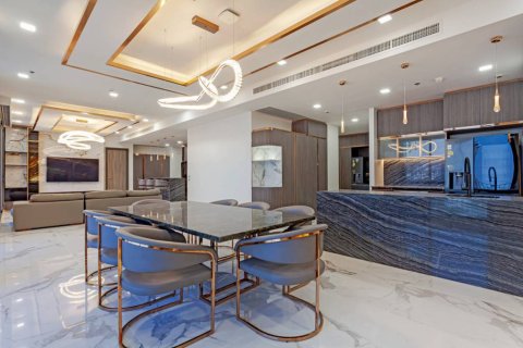 Condominio de 3 dormitorios en Bang Kho Laem, Bangkok, Tailandia № 173005 - foto 6