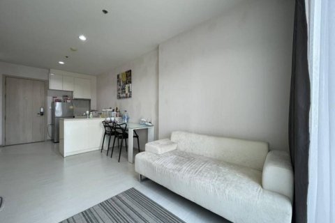 Condominio de 1 dormitorio en Khlong Toei, Bangkok, Tailandia № 173006 - foto 4