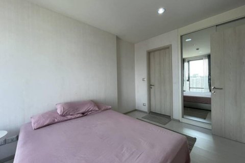 Condominio de 1 dormitorio en Khlong Toei, Bangkok, Tailandia № 173006 - foto 8