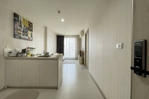 Condominio de 1 dormitorio en Khlong Toei, Bangkok, Tailandia № 173006 - foto 6