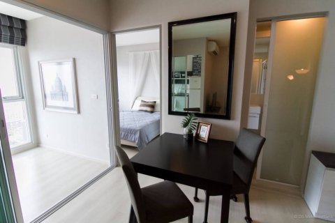 Condominio de 1 dormitorio en Bangkok, Tailandia № 173007 - foto 2