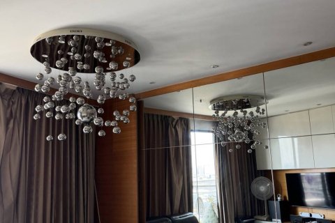 Condominio de 2 dormitorios en Bang Kho Laem, Bangkok, Tailandia № 173010 - foto 4