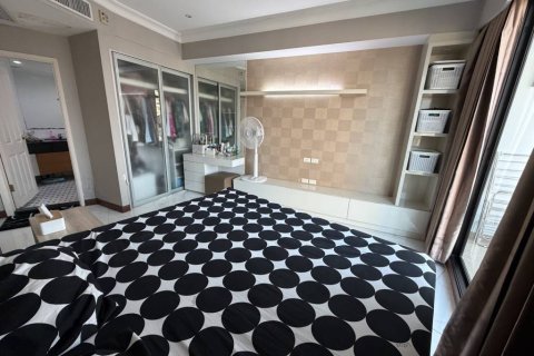 Condominio de 2 dormitorios en Bang Kho Laem, Bangkok, Tailandia № 173010 - foto 5