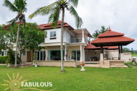 Chalet de 3 dormitorios en Bang Tao, Tailandia № 179444