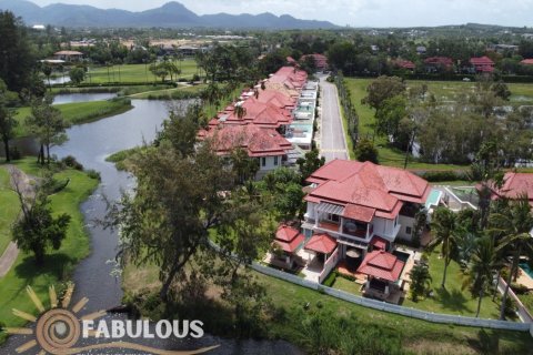 Chalet de 3 dormitorios en Bang Tao, Tailandia № 179444 - foto 8