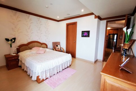 Condominio de 2 dormitorios en Pattaya, Tailandia № 8534 - foto 25