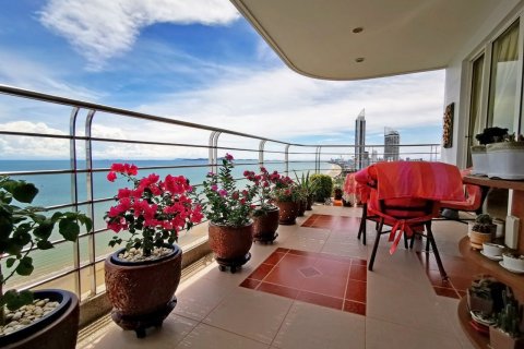 Condominio de 2 dormitorios en Pattaya, Tailandia № 8534 - foto 3