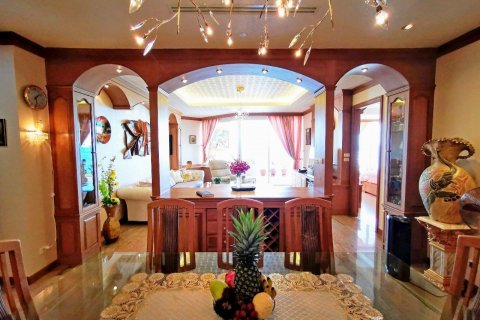Condominio de 2 dormitorios en Pattaya, Tailandia № 8534 - foto 11