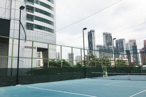 Condominio de 3 dormitorios en Bangkok, Tailandia № 66360 - foto 17