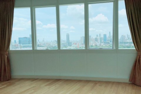 Condominio de 3 dormitorios en Bangkok, Tailandia № 66360 - foto 8
