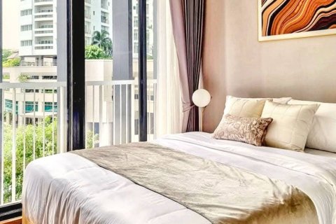 Condominio de 2 dormitorios en Khlong Toei, Bangkok, Tailandia № 118987 - foto 4