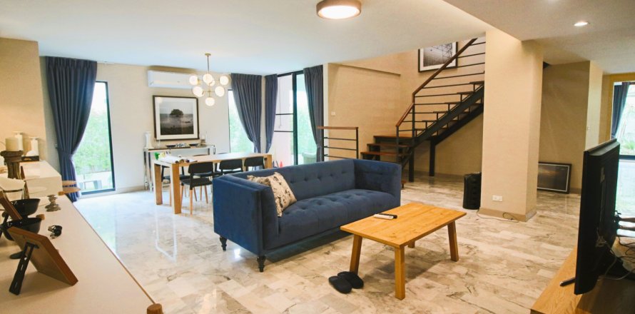 Apartamento de 3 dormitorios en Bangkok, Tailandia № 181204