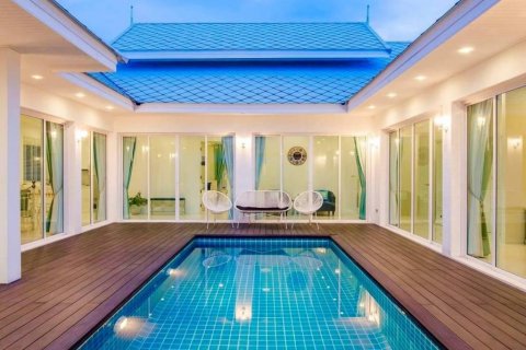 Chalet de 3 dormitorios en Hua Hin, Tailandia № 135262 - foto 4
