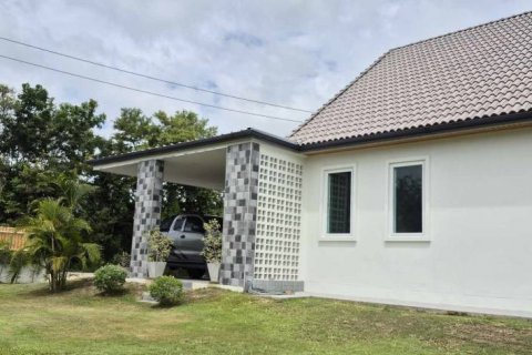 Casa de 3 dormitorios en Hua Hin, Tailandia № 135260 - foto 8
