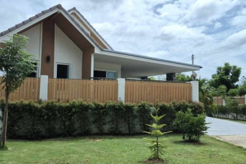 Casa de 3 dormitorios en Hua Hin, Tailandia № 135260 - foto 7