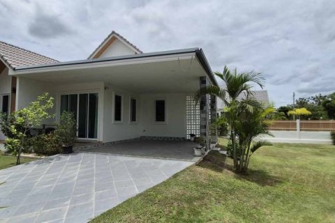 Casa de 3 dormitorios en Hua Hin, Tailandia № 135260 - foto 4