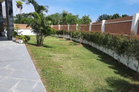 Casa de 3 dormitorios en Hua Hin, Tailandia № 135260 - foto 5