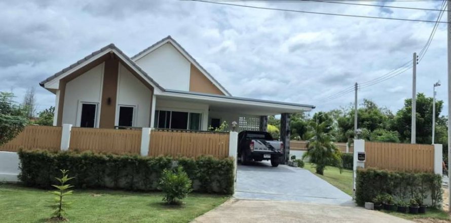 Casa de 3 dormitorios en Hua Hin, Tailandia № 135260