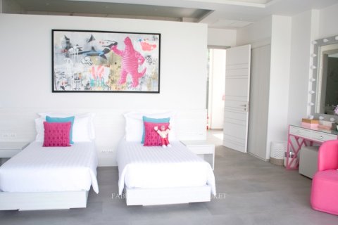 Chalet de 5 dormitorios en Patong, Tailandia № 179763 - foto 30