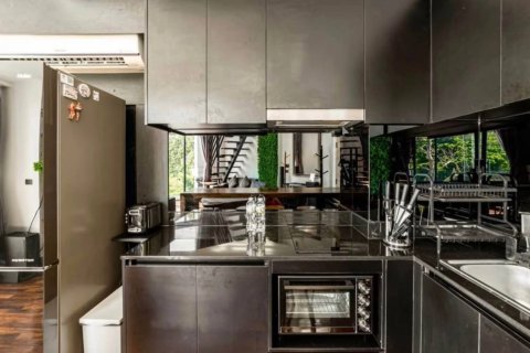 Apartamento de 2 habitaciones en Pattaya, Tailandia № 210244 - foto 8