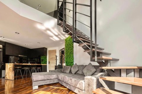 Apartamento de 2 habitaciones en Pattaya, Tailandia № 210244 - foto 3