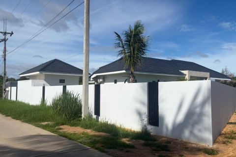 Chalet de 3 dormitorios en Hua Hin, Tailandia № 222497 - foto 21