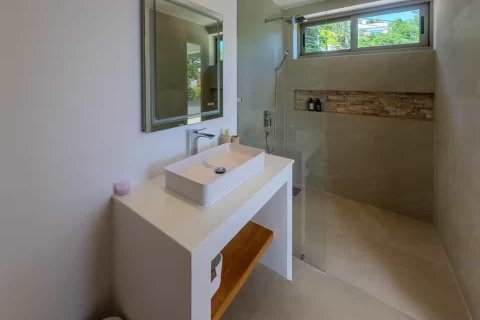 Chalet de 3 dormitorios en Ko Samui, Tailandia № 173689 - foto 29