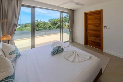Chalet de 3 dormitorios en Ko Samui, Tailandia № 173689 - foto 21