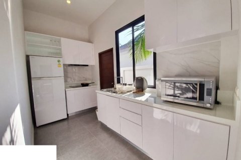 Chalet de 4 dormitorios en Hua Hin, Tailandia № 168465 - foto 11