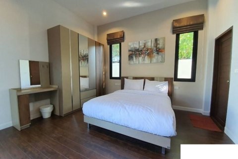 Chalet de 4 dormitorios en Hua Hin, Tailandia № 168465 - foto 17