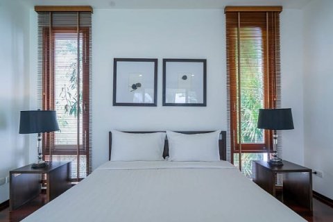 Chalet de 3 dormitorios en Pran Buri, Tailandia № 168469 - foto 10