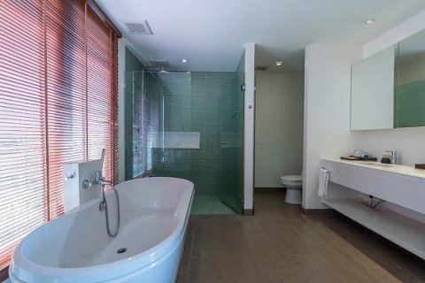Chalet de 3 dormitorios en Pran Buri, Tailandia № 168469 - foto 12