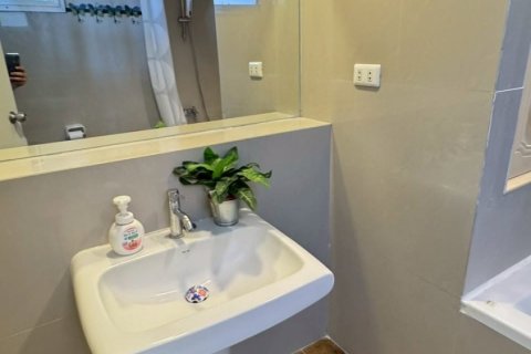 Condominio de 2 dormitorios en Bangkok, Tailandia № 202145 - foto 10