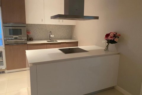 Condominio de 2 dormitorios en Pathum Wan, Bangkok, Tailandia № 133723 - foto 4
