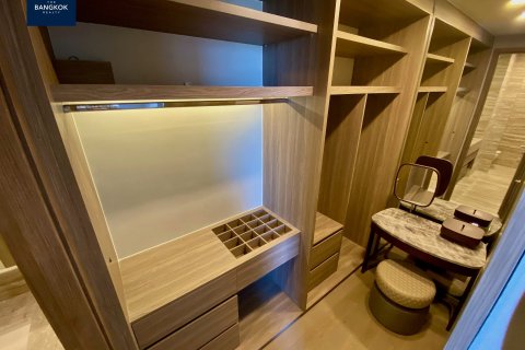 Condominio de 3 dormitorios en Khlong Toei, Bangkok, Tailandia № 133726 - foto 13