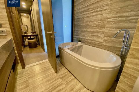 Condominio de 3 dormitorios en Khlong Toei, Bangkok, Tailandia № 133726 - foto 14