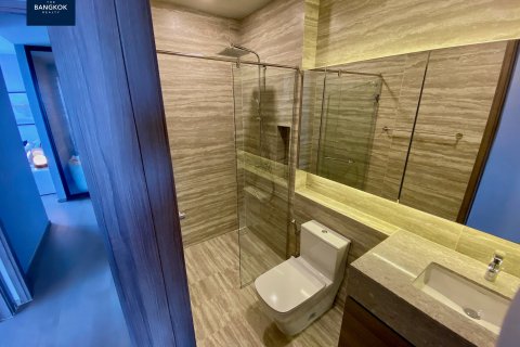 Condominio de 3 dormitorios en Khlong Toei, Bangkok, Tailandia № 133726 - foto 17