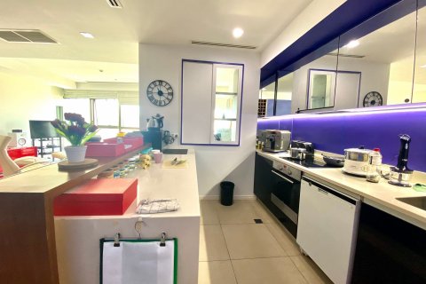 Condominio de 2 dormitorios en Khlong San, Bangkok, Tailandia № 133729 - foto 11