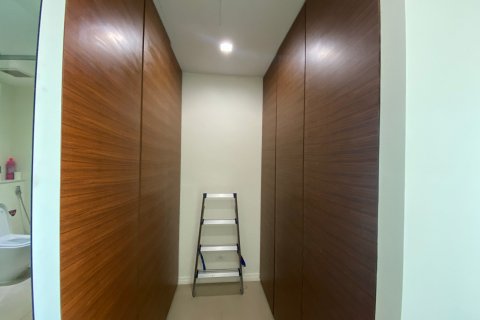 Condominio de 2 dormitorios en Khlong San, Bangkok, Tailandia № 133729 - foto 13