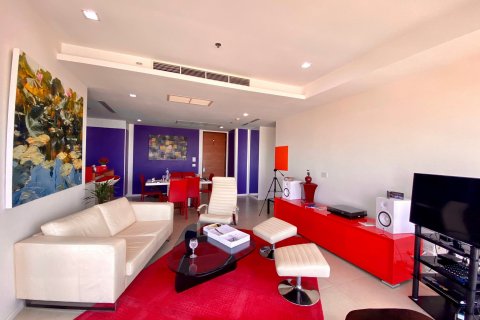 Condominio de 2 dormitorios en Khlong San, Bangkok, Tailandia № 133729 - foto 2