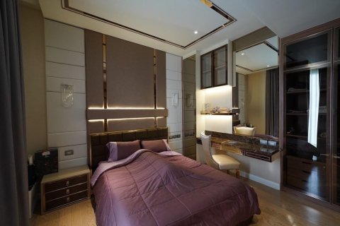 Condominio de 2 dormitorios en Khlong San, Bangkok, Tailandia № 133727 - foto 7