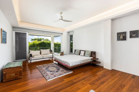 Chalet de 5 dormitorios en Layan Beach, Tailandia № 133725 - foto 24