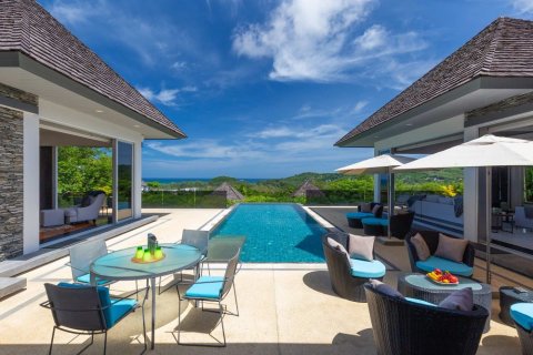 Chalet de 5 dormitorios en Layan Beach, Tailandia № 133725 - foto 3