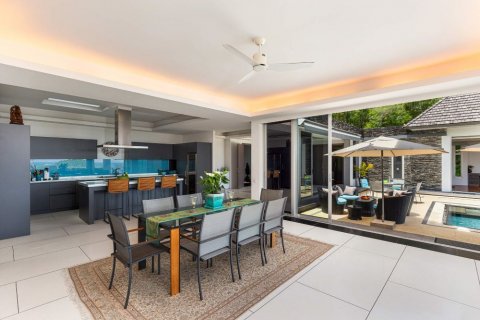 Chalet de 5 dormitorios en Layan Beach, Tailandia № 133725 - foto 6