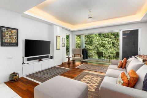 Chalet de 5 dormitorios en Layan Beach, Tailandia № 133725 - foto 12