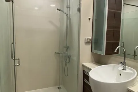 Estudio en el condominio en Watthana, Bangkok, Tailandia № 169260 - foto 3
